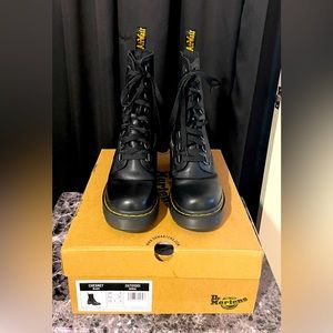 Dr Marten Chesney Sendal Black UK4 US6